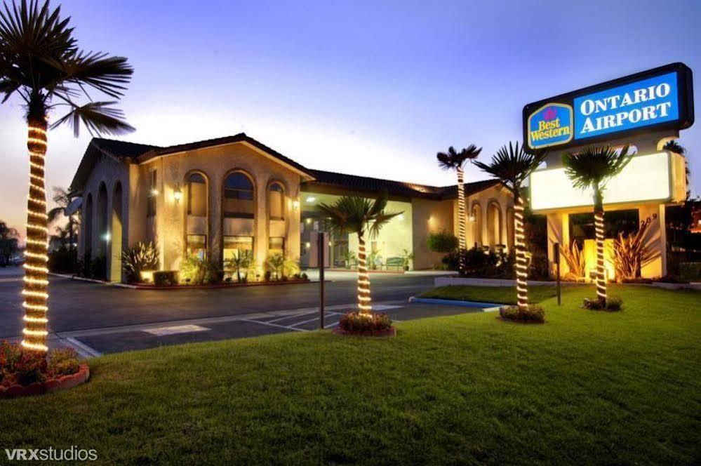 Western Airport & Convention Center