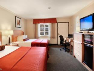 Hotel Western Airport & Convention Center