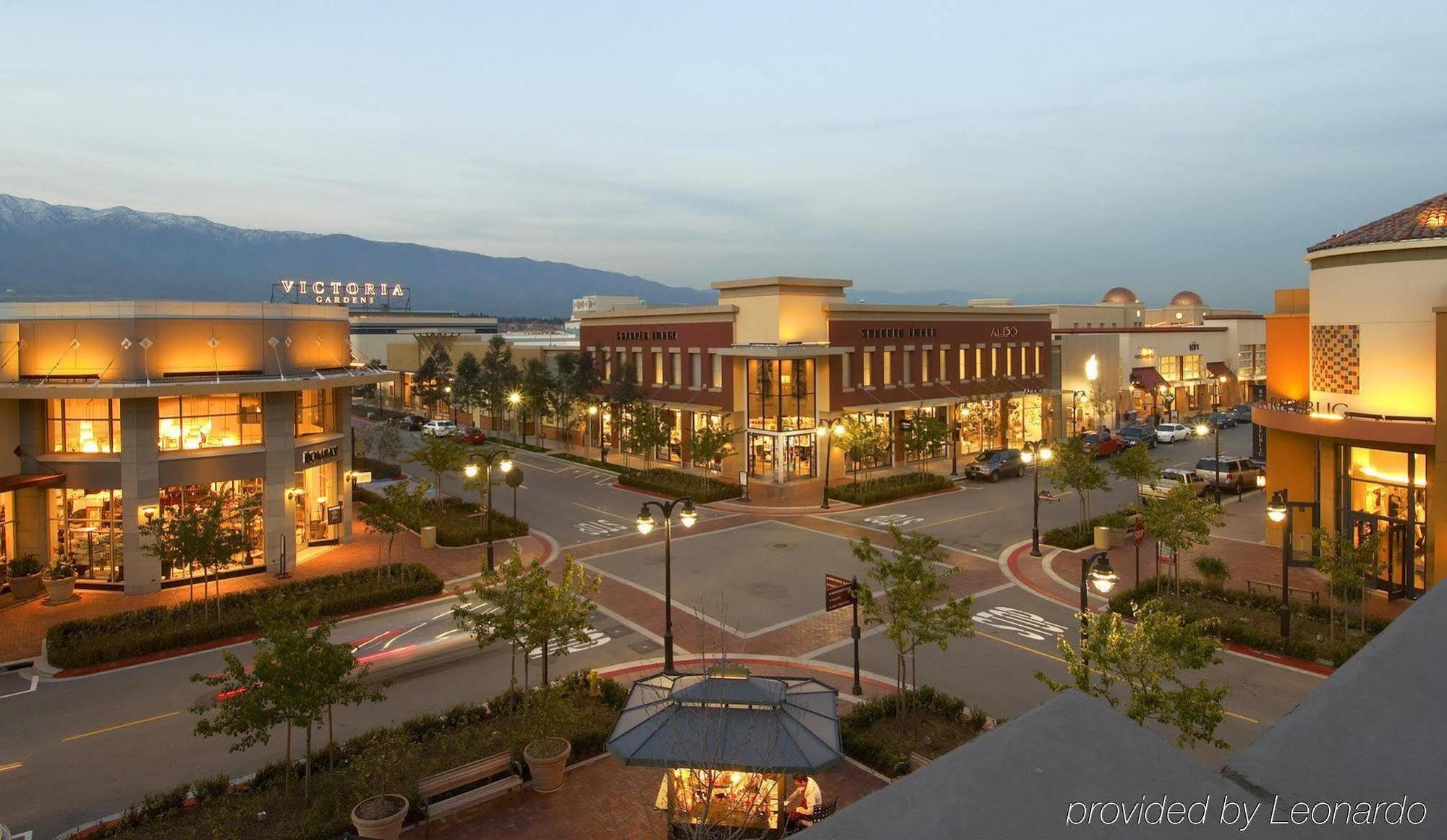 Western Airport & Convention Center